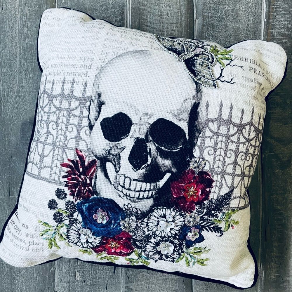 Gothic Halloween Skull Floral Embellished BeadedβThrowβPillow